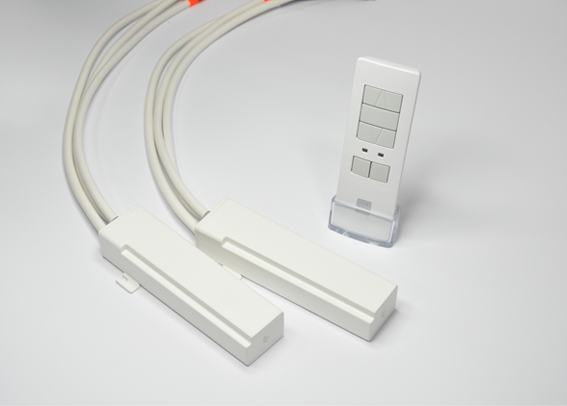 Screen International RF Multi-Channel Remote Control Kit, Comprising a Handheld Remote and 2 Receivers.