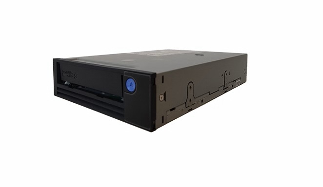 Image of Quantum LTO-9 Storage drive Tape Cartridge 18 TB