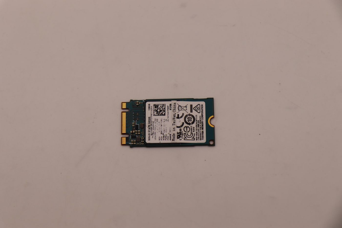 Image of Lenovo ThinkPad 128GB M.2 2242 NVMe **New Retail** PCIe 3x2 -...