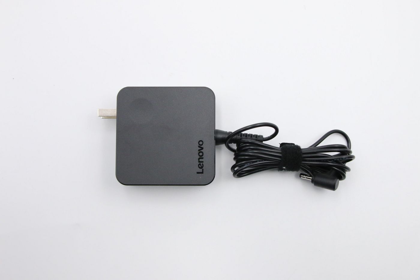 Lenovo AC Adapter 20V 65W includes power cable