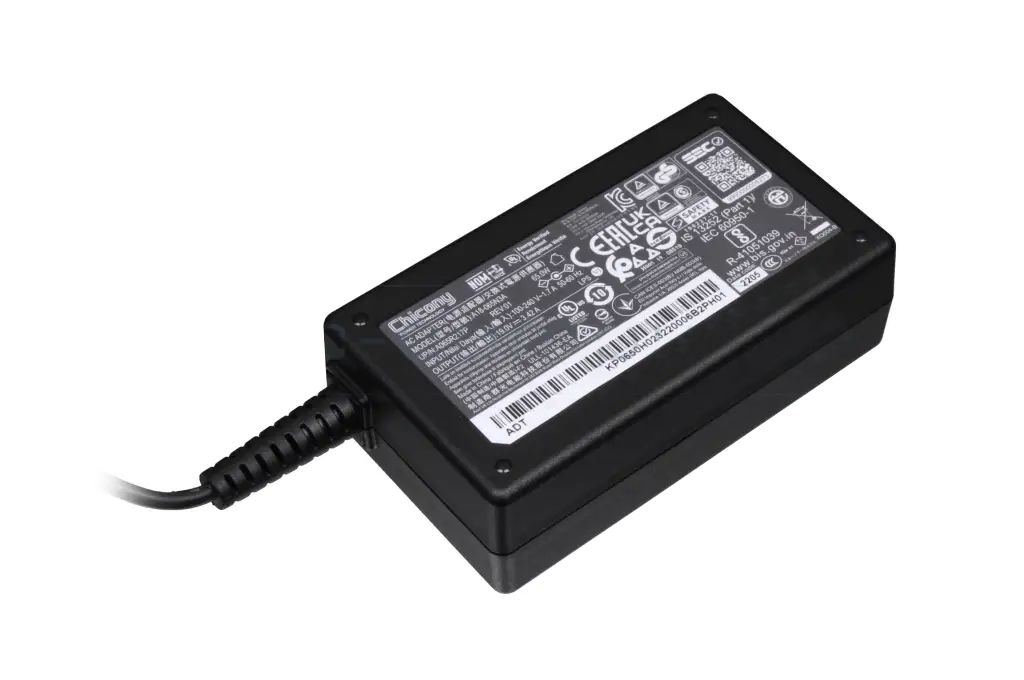 EU Product - AC Adapter 65W, 19V, 1.1x3.0x7.7 thumbnail