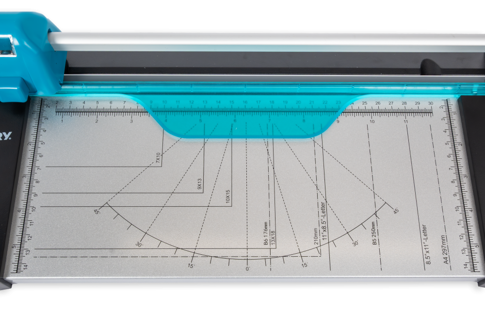 Avery AVERY 4-IN-1 PAPER TRIMMER A3