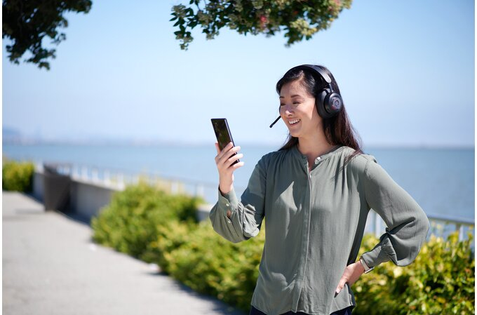 Kensington H3000 Bluetooth Over-Ear Headset