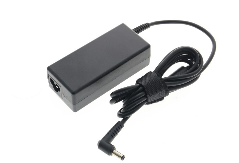Image of CoreParts MBA1277 power adapter/inverter Indoor 60 W Black