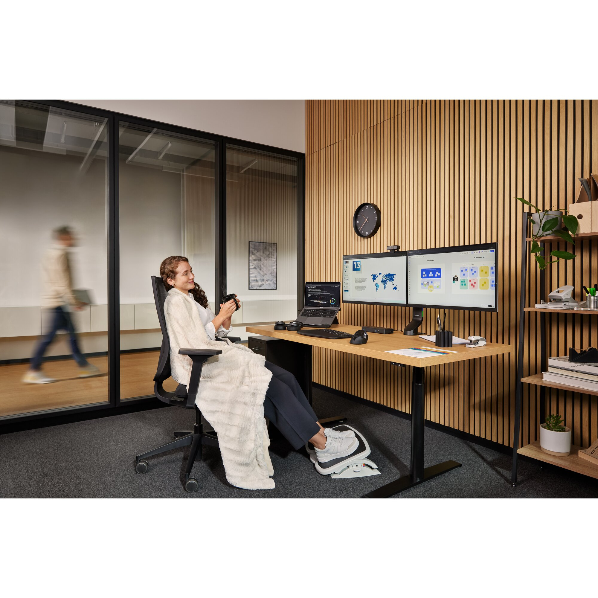 Kensington SmartFit Space-Saving Dual Monitor Arm