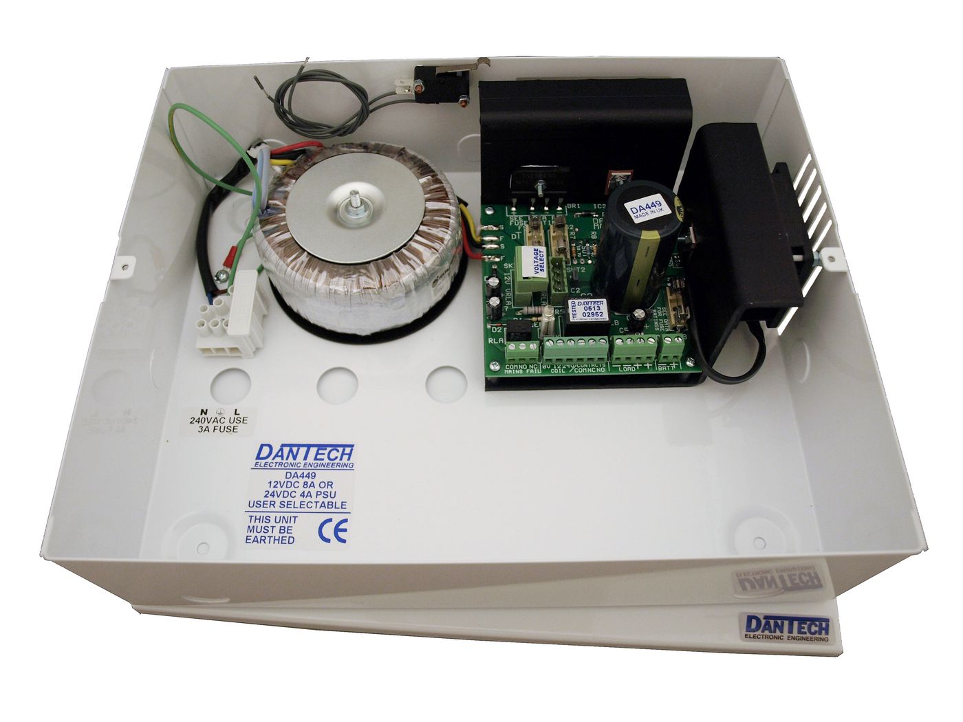 1x8A 12vDC OR 1x4A 24vDC PSU