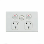 4Cabling 040.0.0100 socket-outlet White