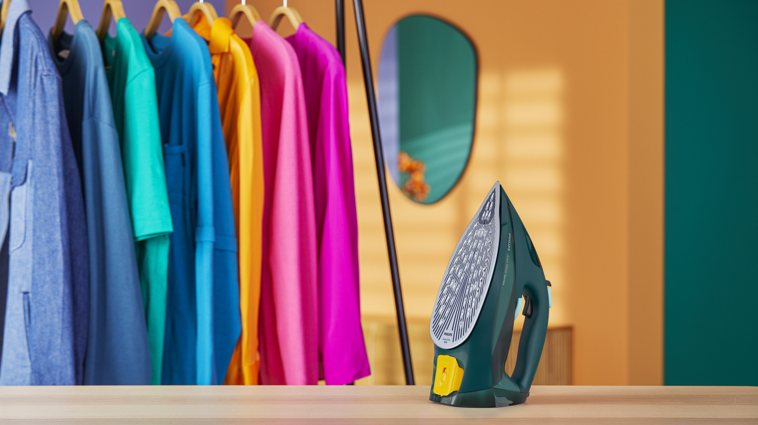 Philips 7000 series DST7050/70 iron Steam iron SteamGlide Elite soleplate 2800 W Green