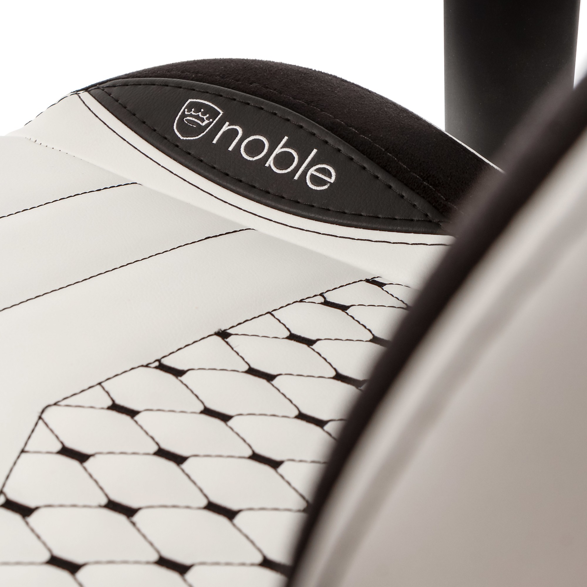 noblechairs Epic Padded seat Black. White