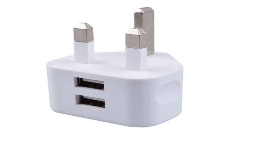Image of Microconnect PETRAVEL36 electrical power plug White