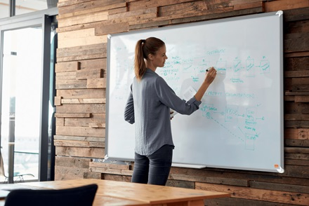 Nobo Premium Plus whiteboard 1778 x 1167 mm Enamel Magnetic