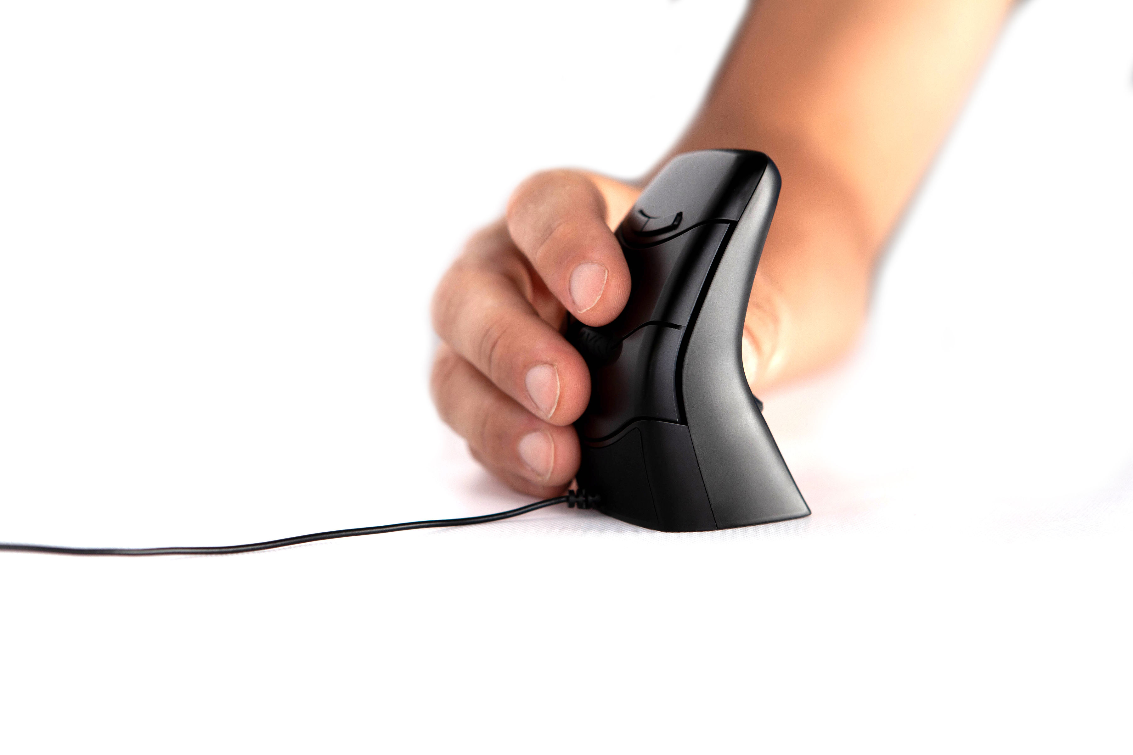 Image of Hypertec DXT03 Mouse is a wired compact ergonomic ambidextrous...
