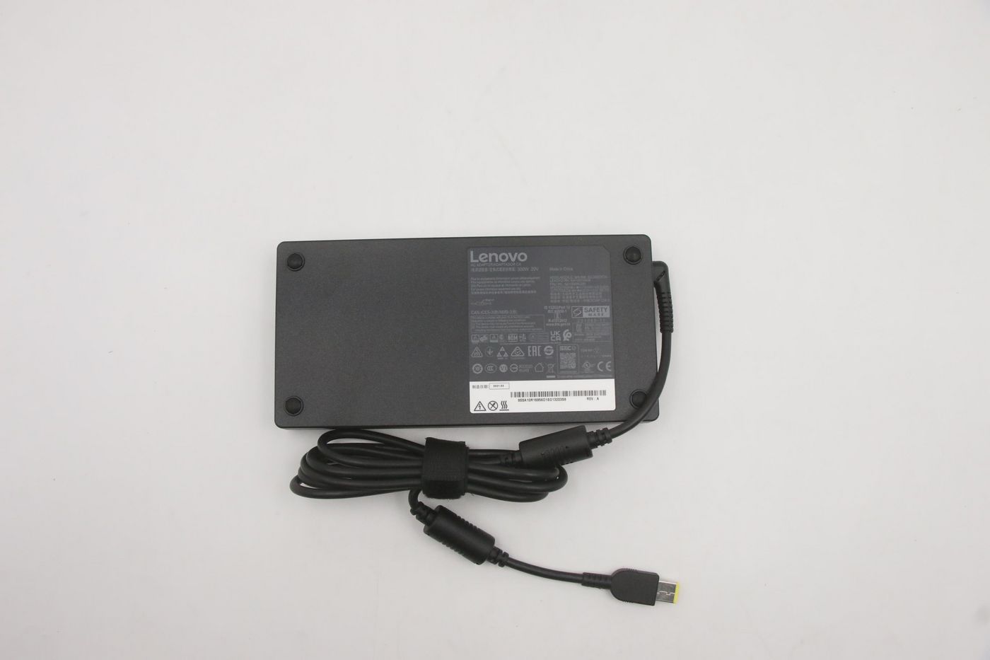 Image of Lenovo Slim,300W,20V,3P,WW,DEL - Approx 1-3 working day lead.