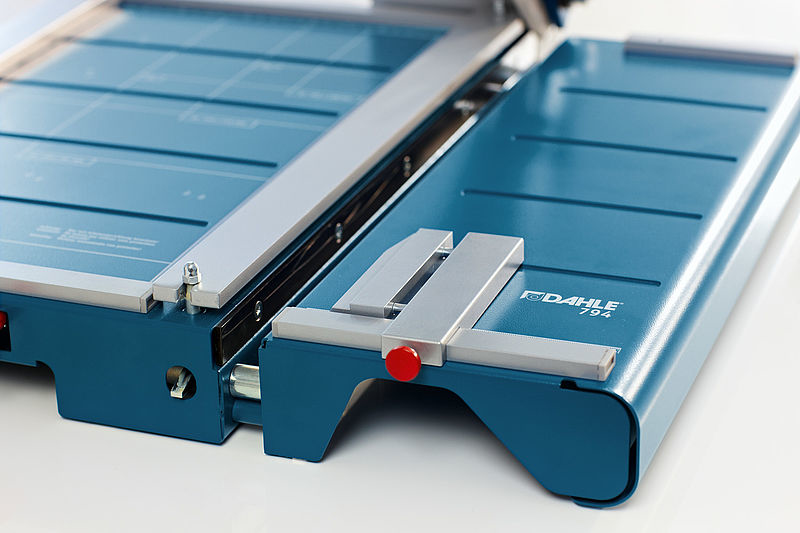 Dahle 868 paper cutter 46 cm 35 sheets