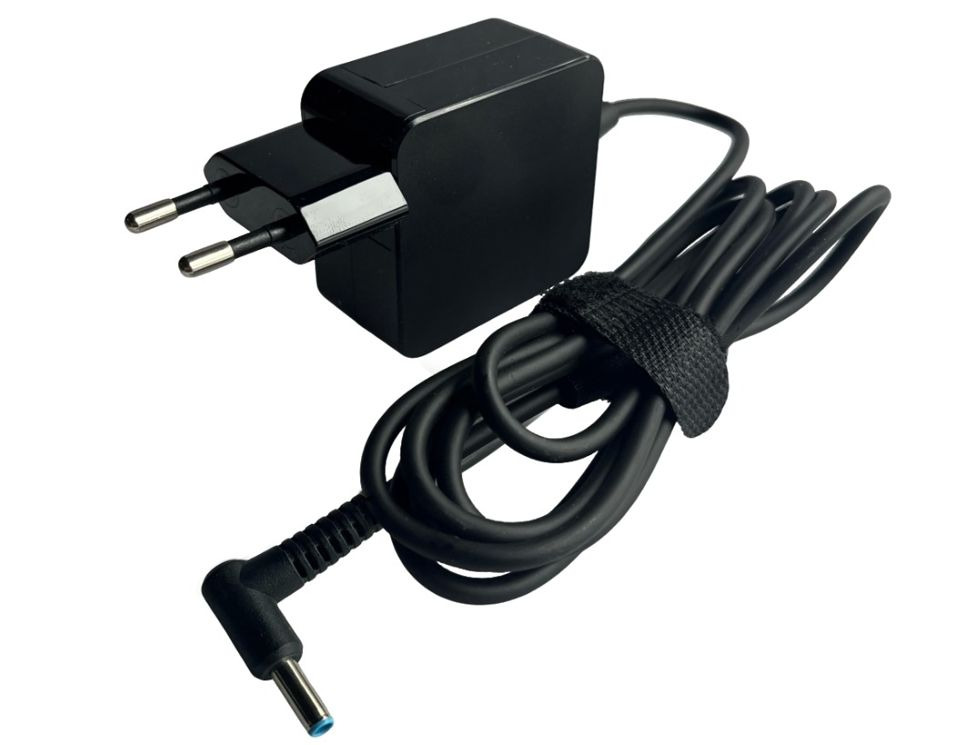 Image of CoreParts MBXHP-AC0032 power adapter/inverter Indoor 45 W Black