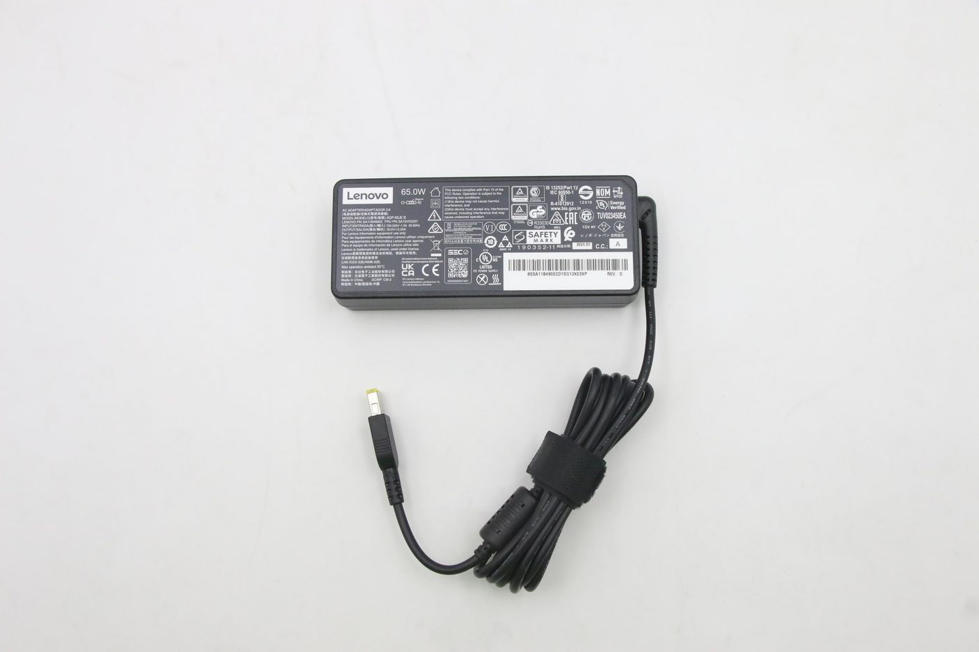 5A10V03257 LENOVO ThinkPad 65W Slim AC Adapter (Slim Tip)