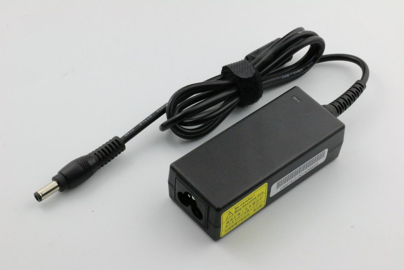 CoreParts MBA1226 AC Adapter 12V 3A Black - Image 2