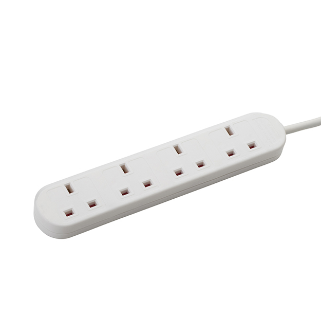 Connektgear White 2M 4 Way Power Extension Block - C14 Plug To 4 X Uk Socket