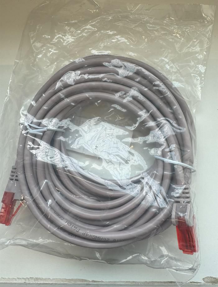 Microconnect U/UTP CAT5e 2m Grey/Lavendel