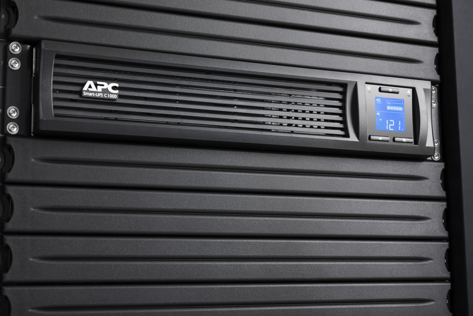 APC SMC1000I-2UC uninterruptible power supply (UPS) Line-Interactive 1000 VA 600 W 4 AC outlet(s)