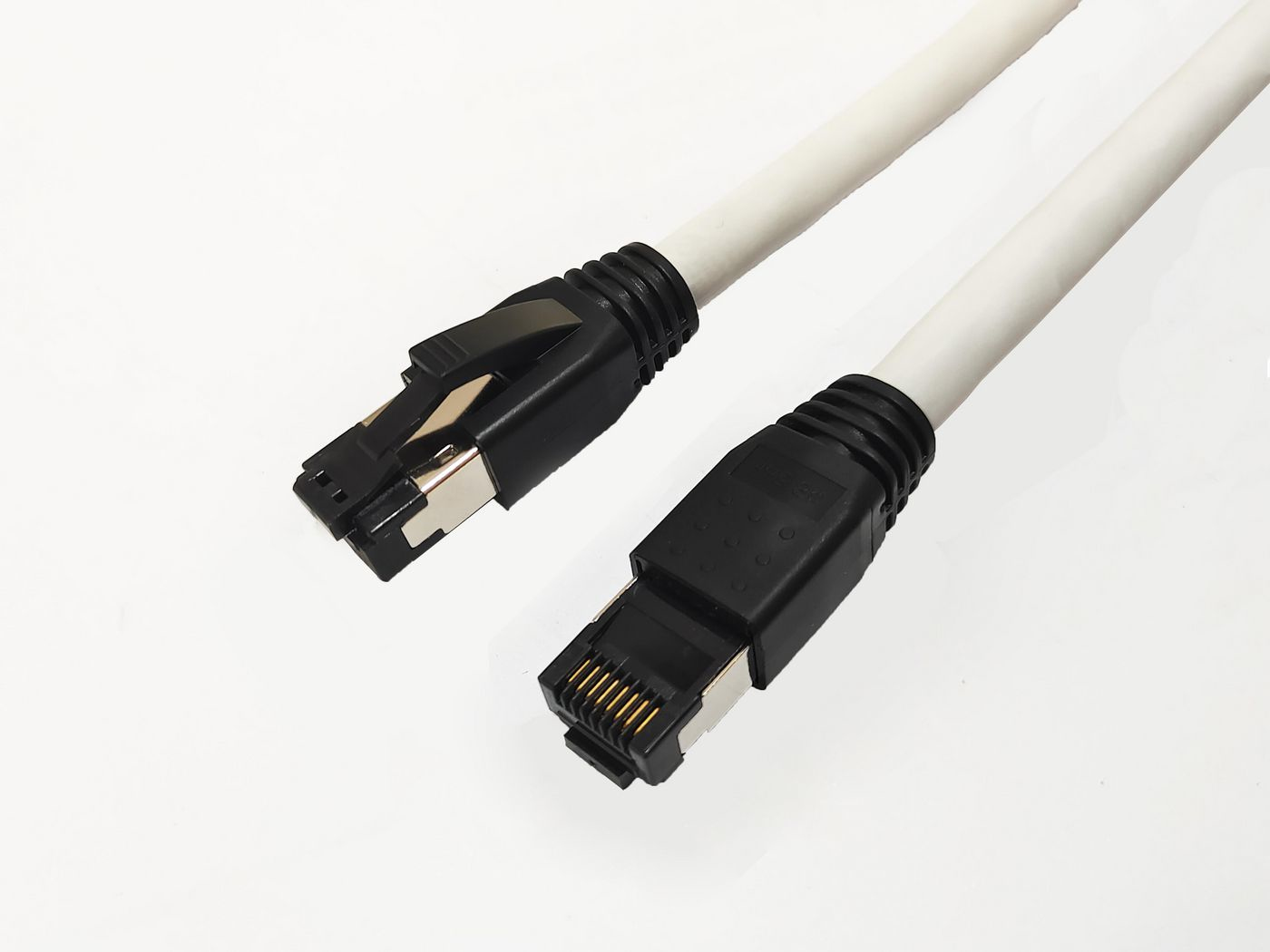 Microconnect MC-SFTP801W networking cable White 1 m Cat8.1 S/FTP (S-STP)