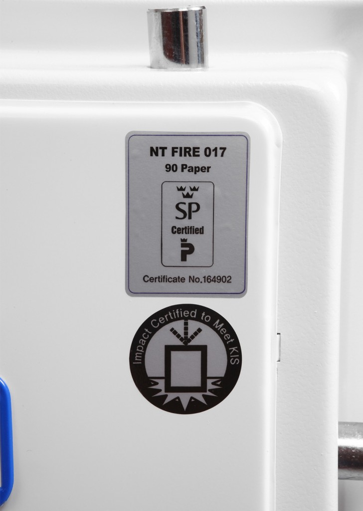 Phoenix Safe Co. FS0441E safe White