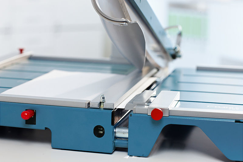 Dahle 868 paper cutter 46 cm 35 sheets