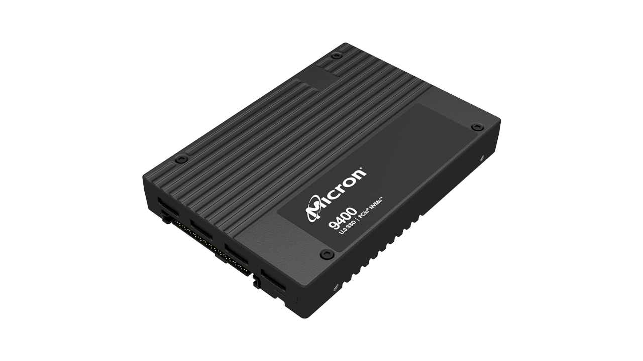 Image of Micron 9400 MAX U.3 125.6 TB PCI Express 4.0 NVMe