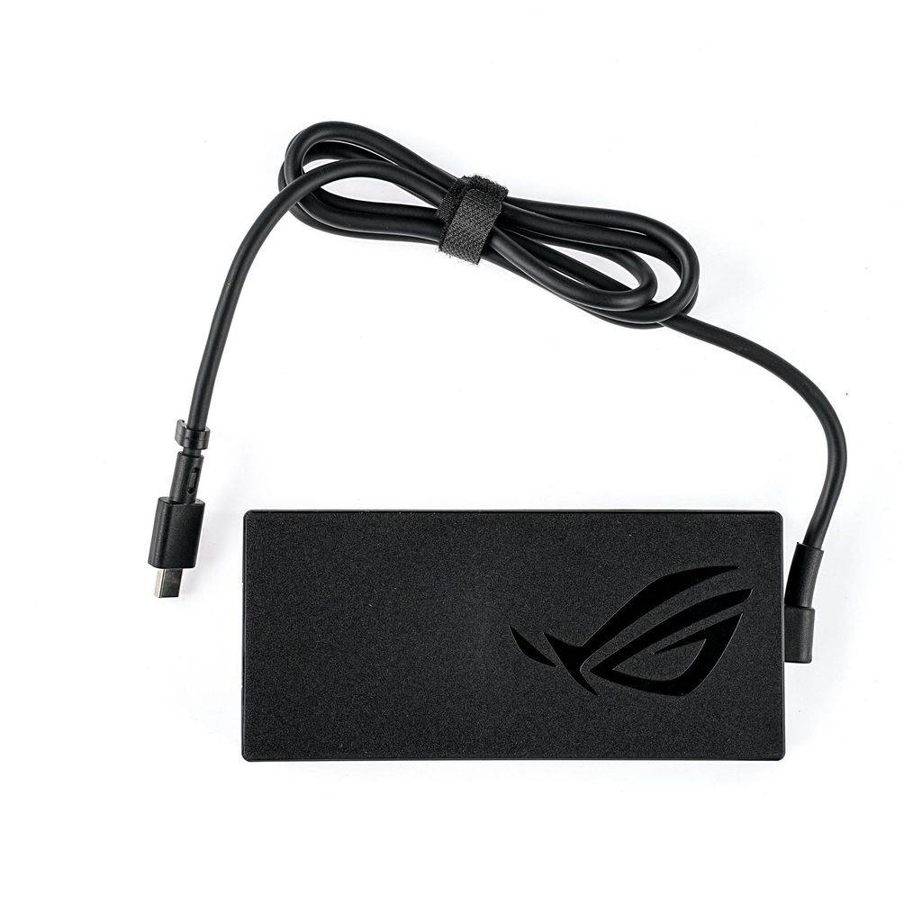 EU Product - AC Adapter 240W 20V 3P Rectangle C14 thumbnail