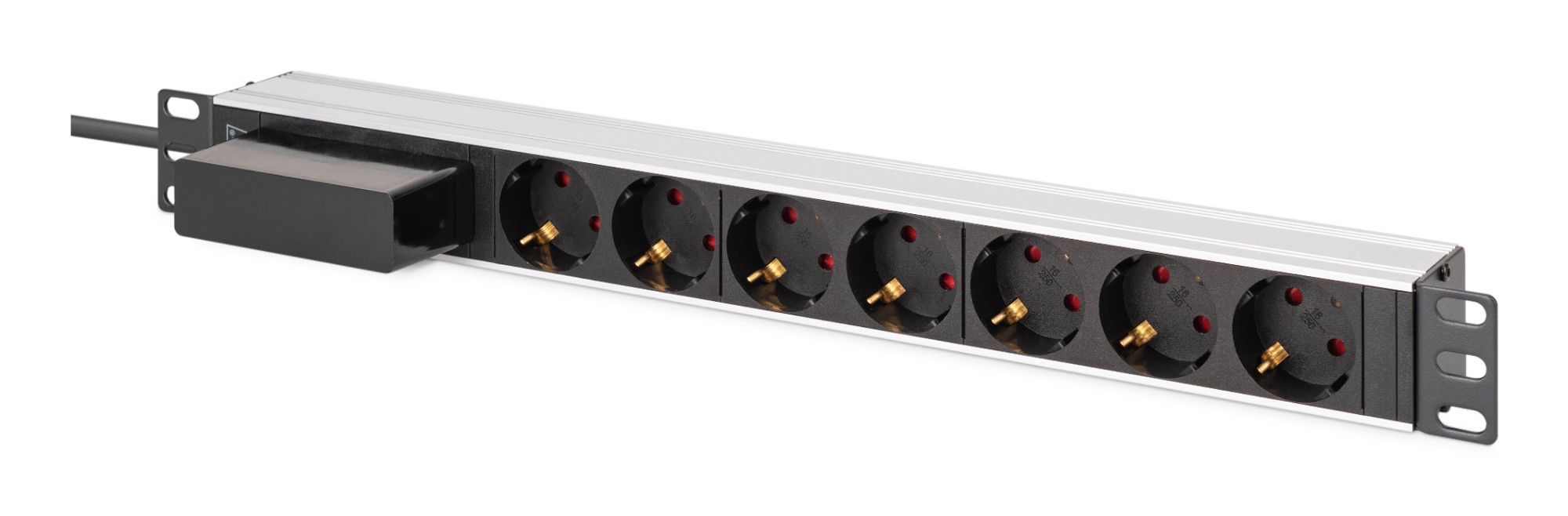 Digitus Aluminum socket strip. 7-way with circuit breaker