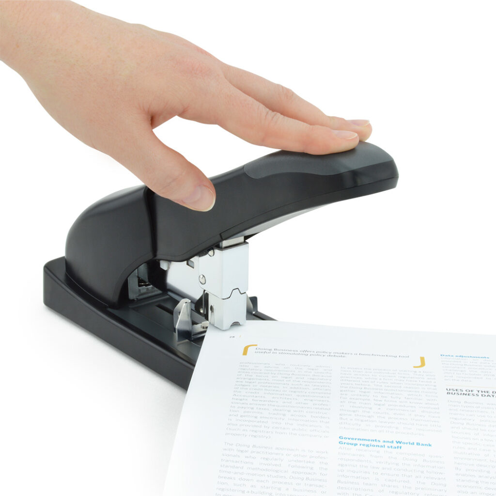 Rapesco 1550 stapler Standard clinch Black