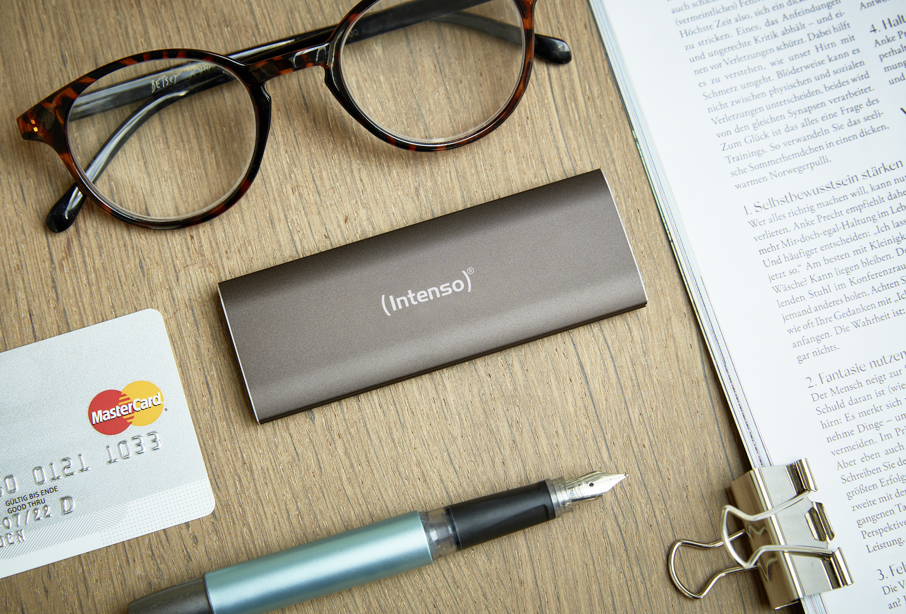 Image of Intenso 3825440 external solid state drive 250 GB Brown