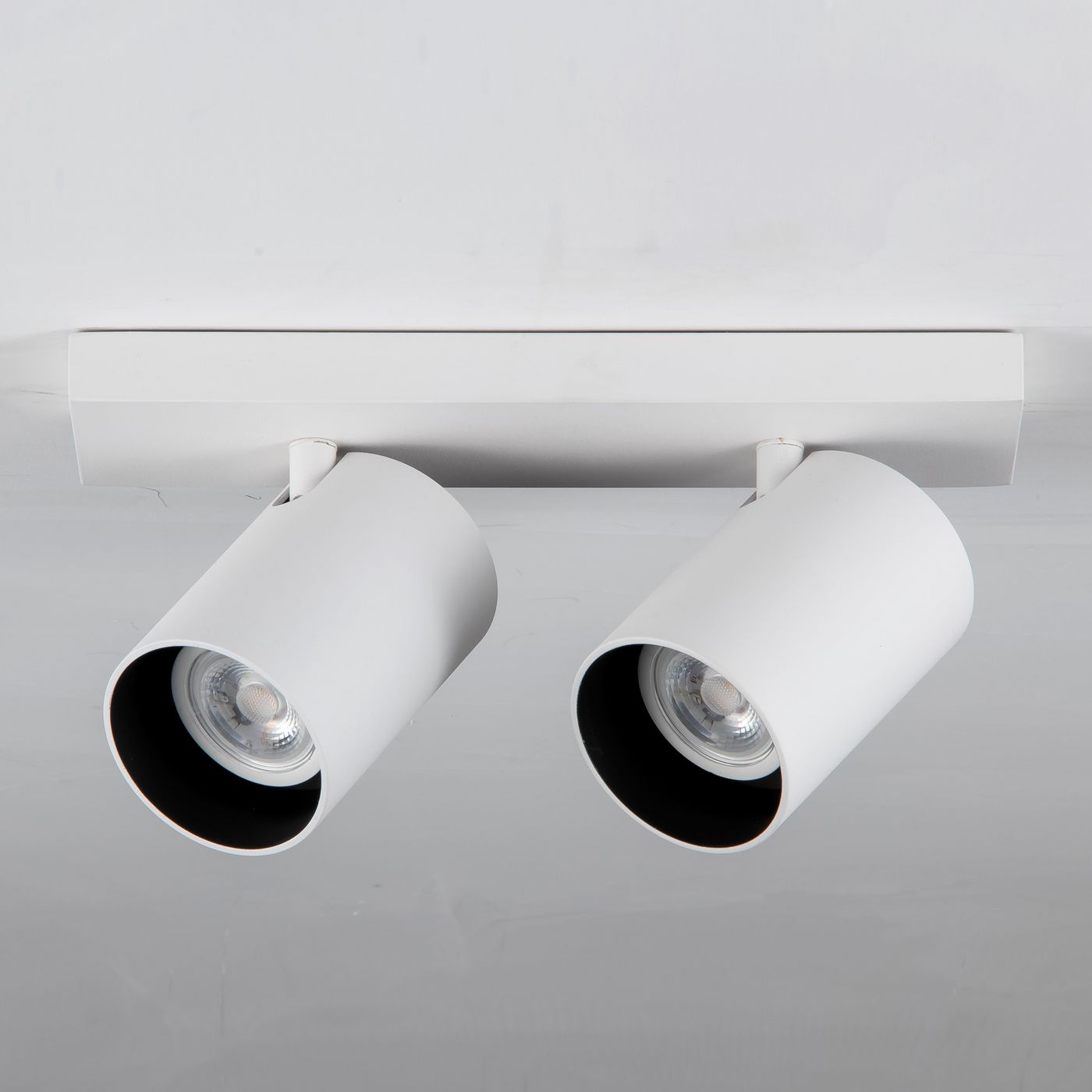 Image of Yeelight Smart Spotlight