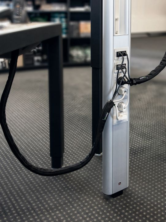 Vivolink PROZIPSLEEVE2.5 cable sleeve Black