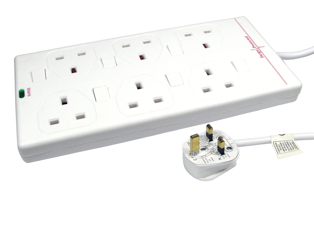 Cables Direct RB-05-6GANGSWD surge protector White 6 AC outlet(s) 5 m
