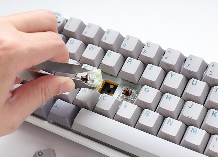 DUC ky One 3 SF keyboard Gaming USB QWERTY English Grey