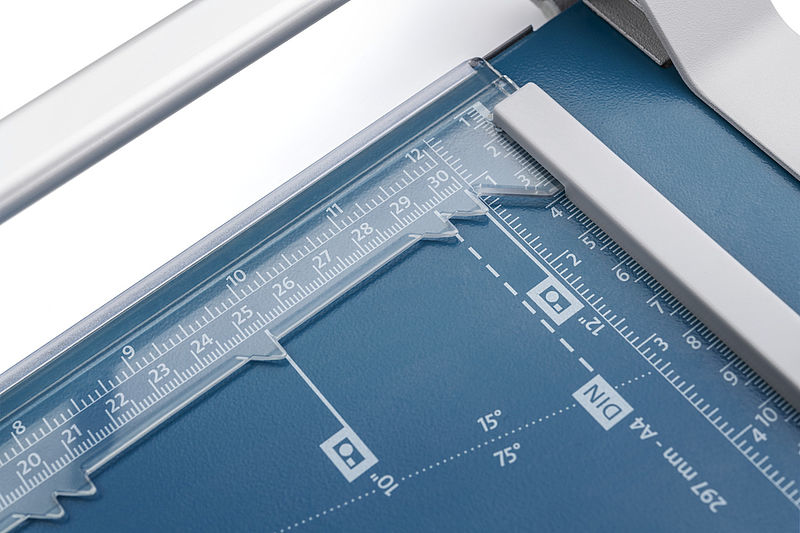 Dahle 507 paper cutter 0.8 mm 8 sheets