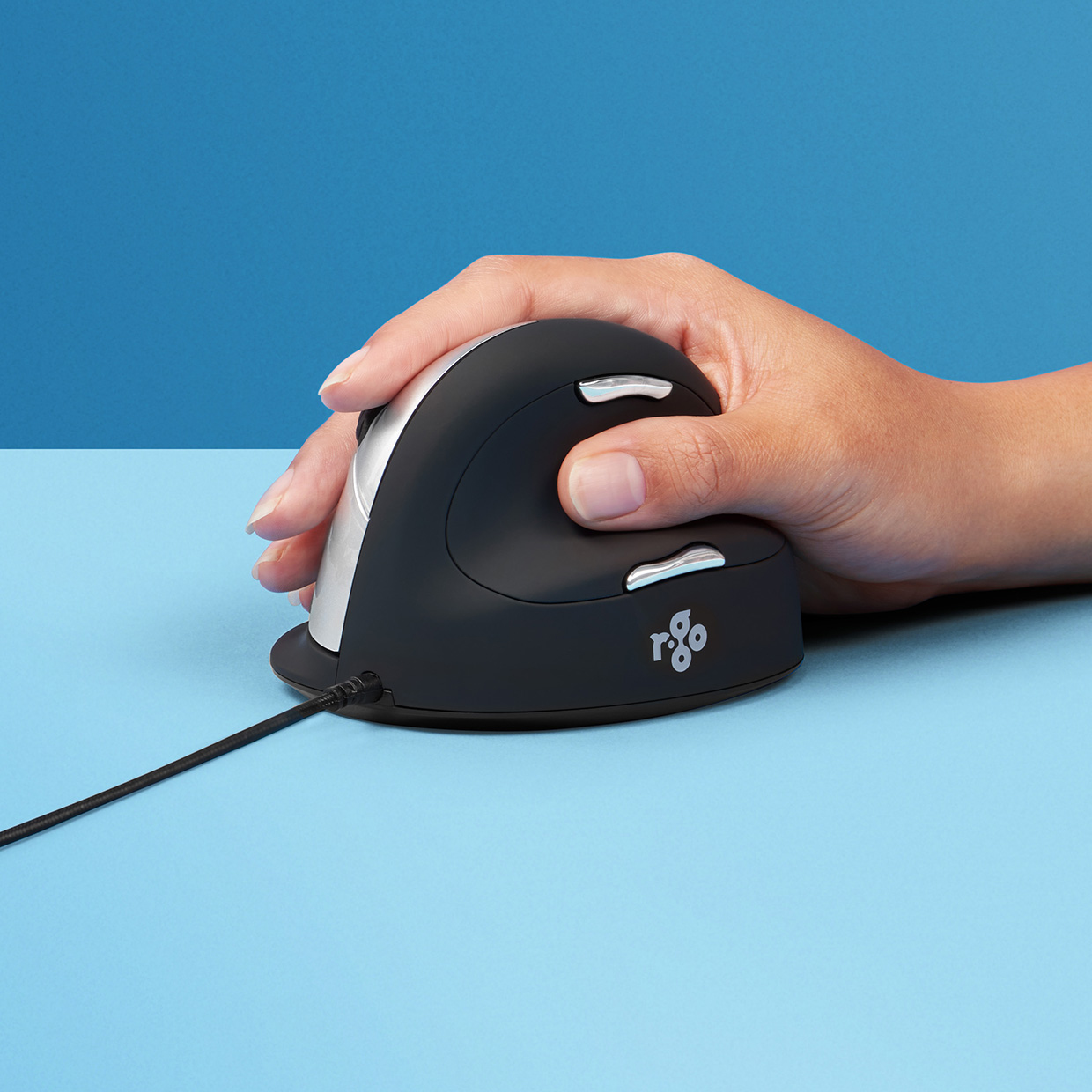 Image of R-Go Tools HE Mouse R-Go HE ergonomic mouse, large, right, wired